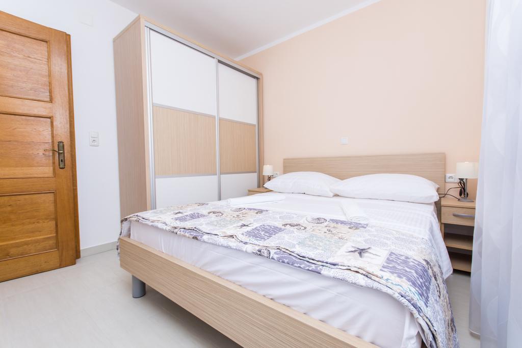 Apartments Bisera Trogir Dış mekan fotoğraf